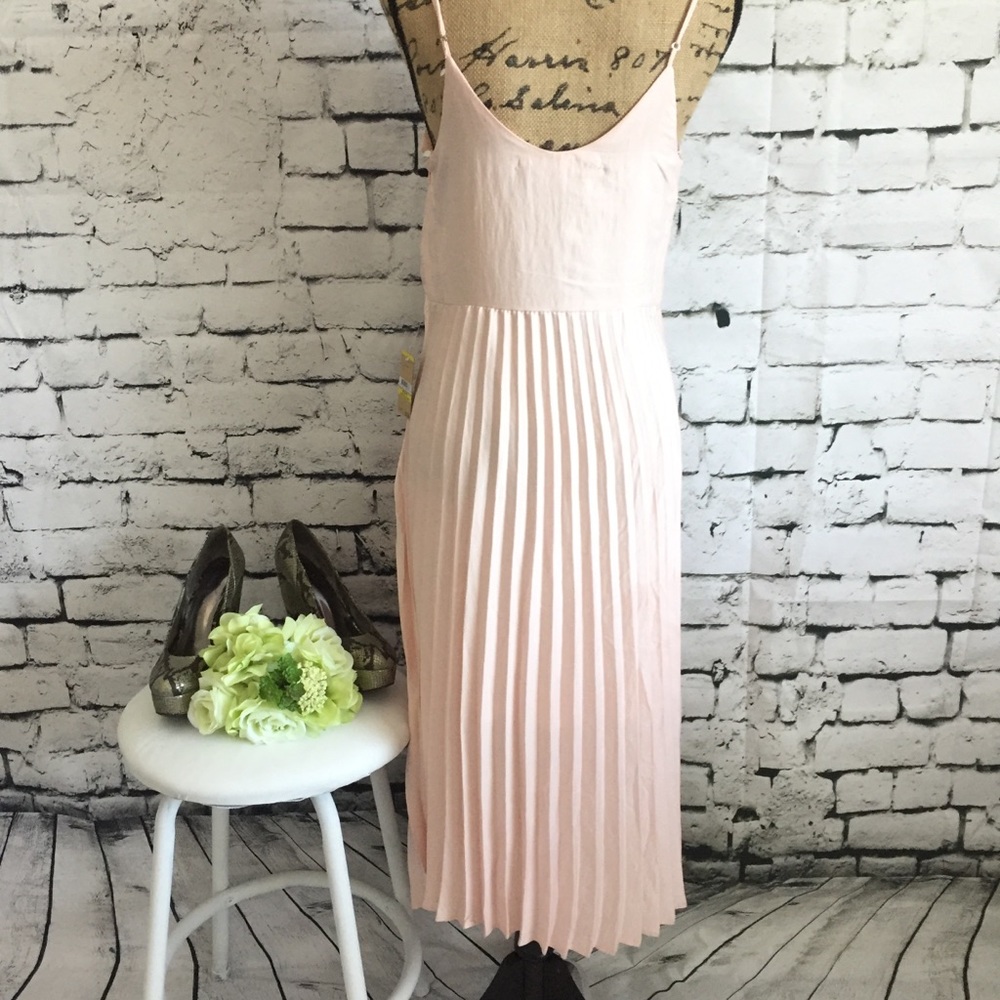 RACHEL ...Rachel Roy Spa Peach  Pleated MIDI Dress